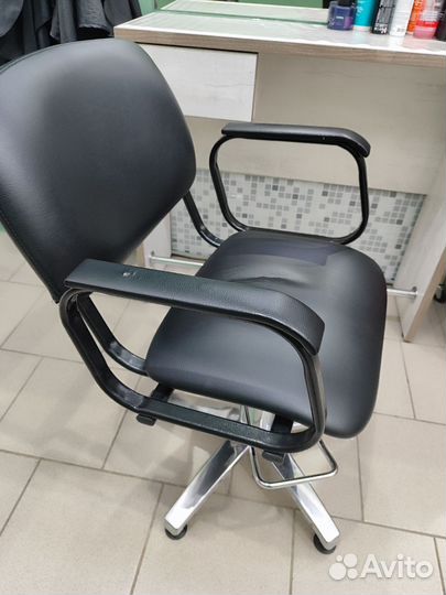 Кресло парикмахерское