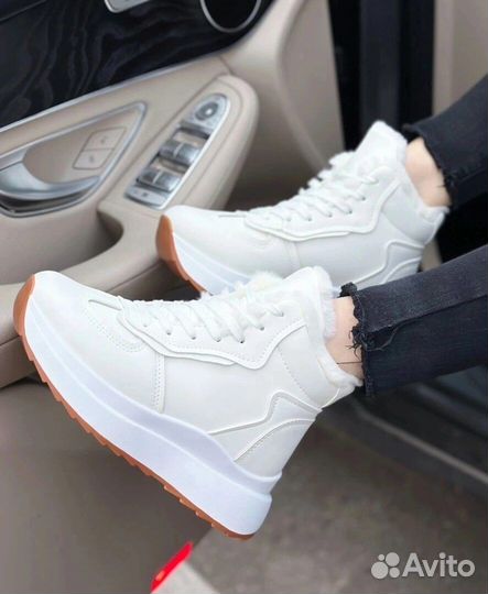 Кроссовки женские зимние 38 р. (на 37) новые