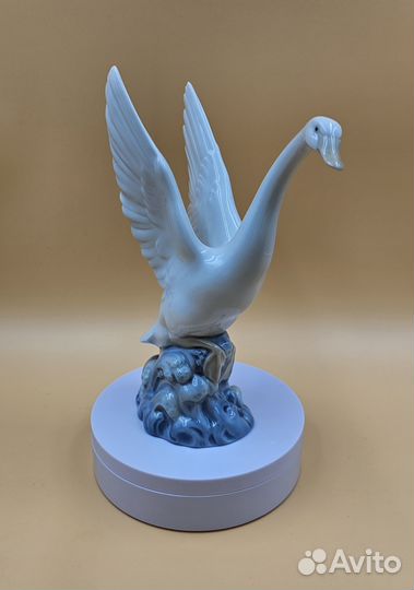 Nao by Lladro. Статуэтка 