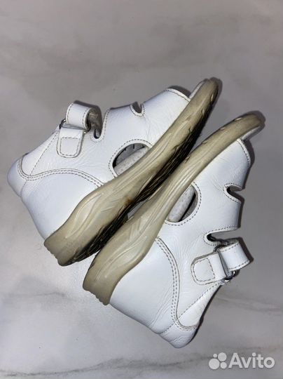 Ортопедические сандали Totta