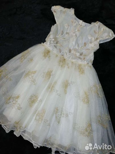 Платье для девочки праздничное