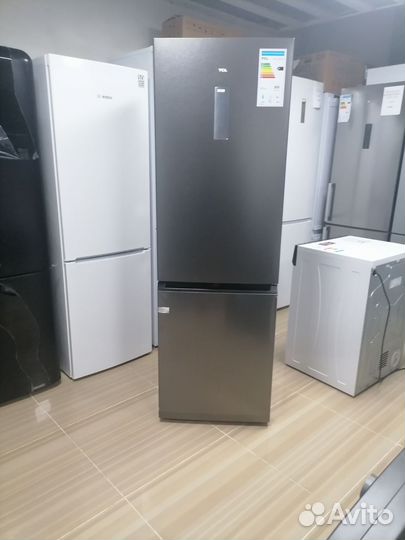 Холодильник новый серый в пленках TCL TRF-315wexa+