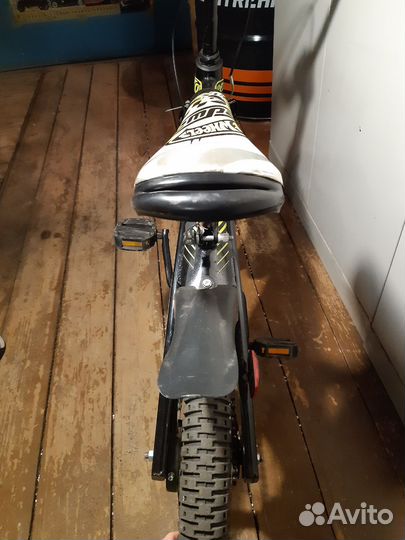 Детский велосипед 16