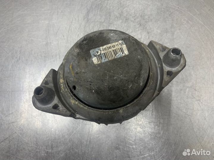 Подушка крепления двигателя Mercedes E-Class W212