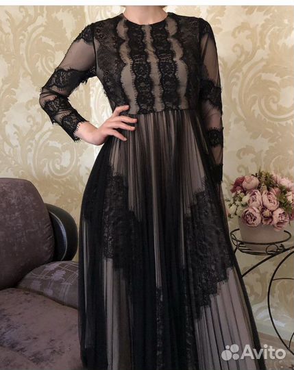 Платье вечернее