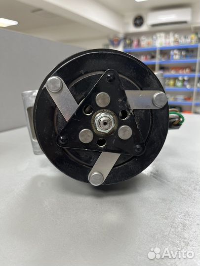 Компрессор кондиционера volkswagen polo 6rf820803a