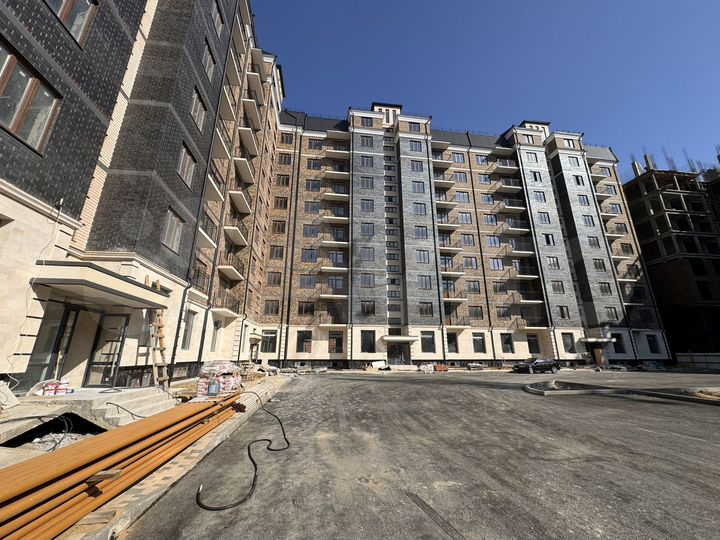 3-к. квартира, 86 м², 4/10 эт.