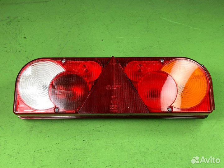 Фонарь задний RH разъем 1718230-2 байонет, бго \то