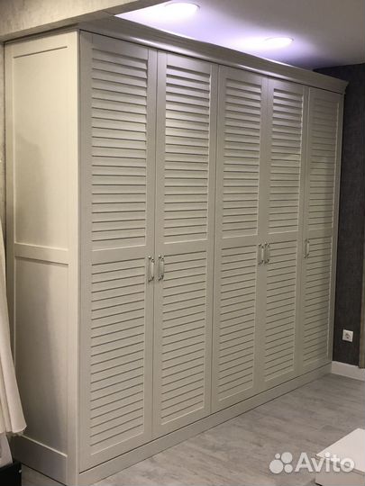 Жалюзийные фасады для шкафа