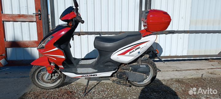 Продаю скутер