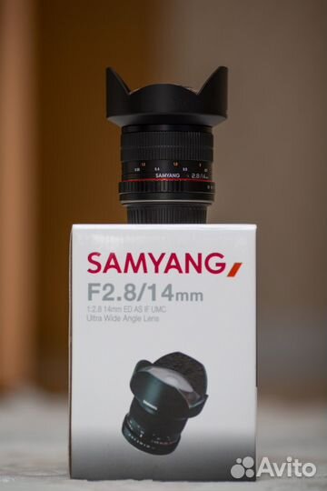 Объектив samyang 14mm (Canon EF)