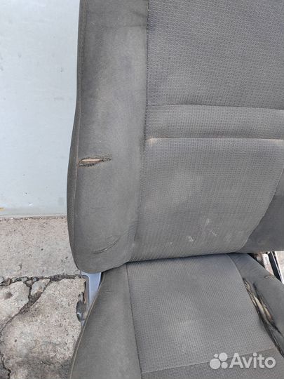 Сиденье переднее Toyota Avensis 2 T250 2006