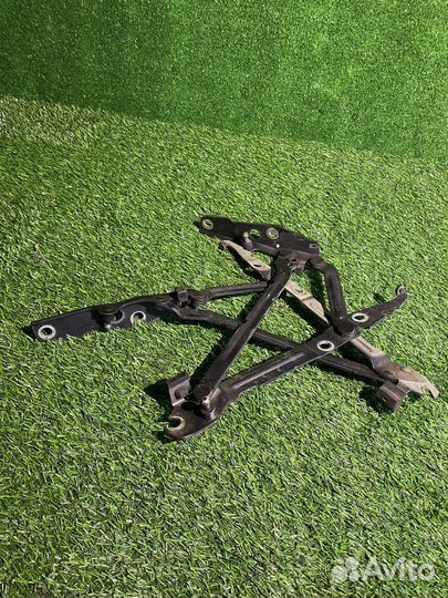 Петли багажника volvo s80 1