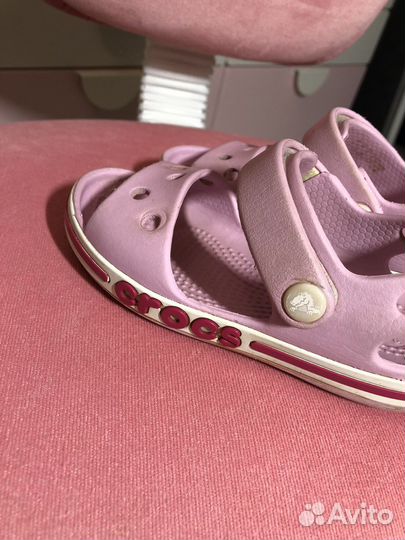 Crocs босоножки для девочки