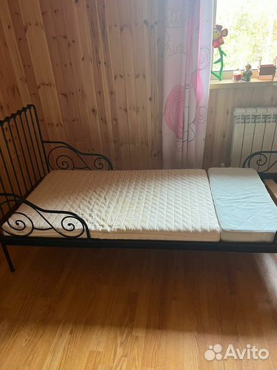 Детская кровать IKEA с матрасом