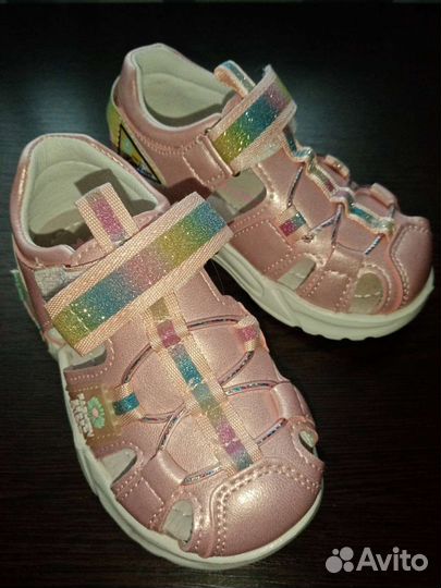 Сандали для девочки
