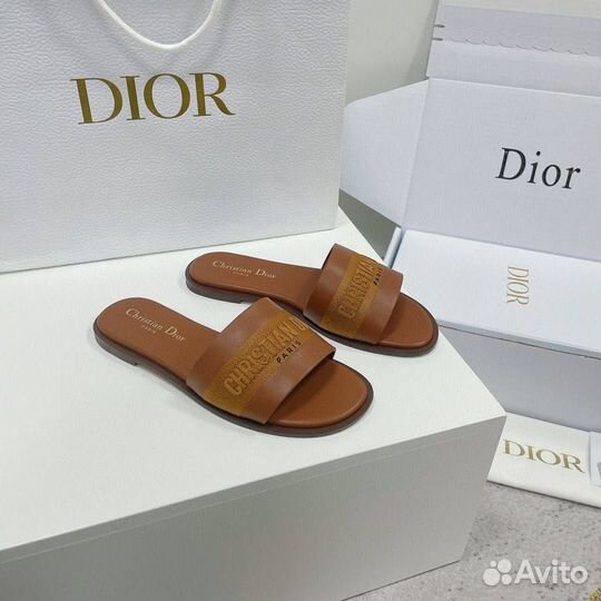 Сабо Dior