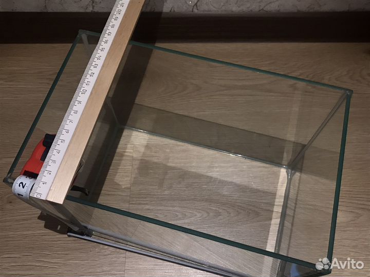 Два аквариума с аксессуарами (Часть 1/2)