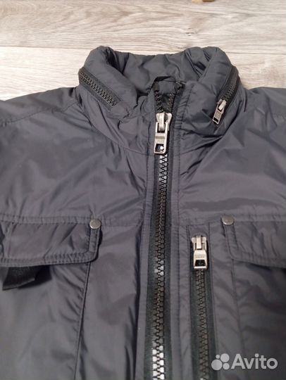 Легкие куртки и ветровки