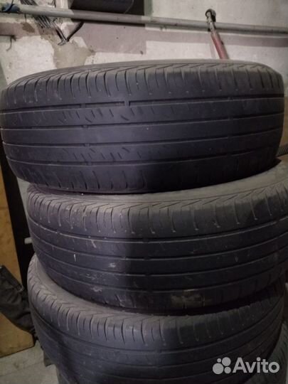 Dunlop Grandtrek AT3 235/65 R17 108