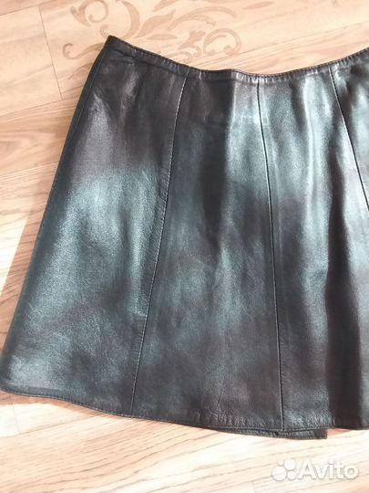 Юбка натур. кожа талия 68,длина 42