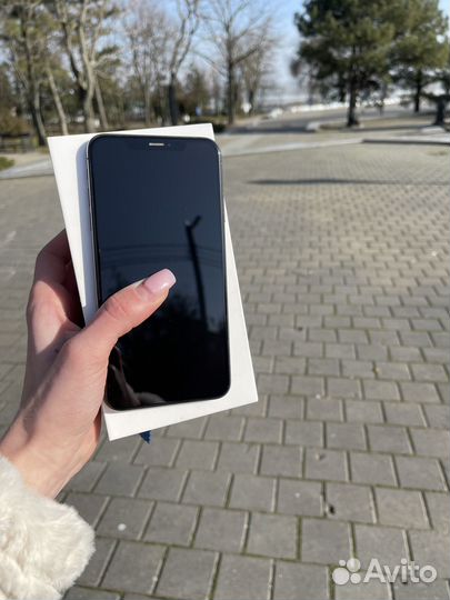 iPhone Xs Max, 64 ГБ
