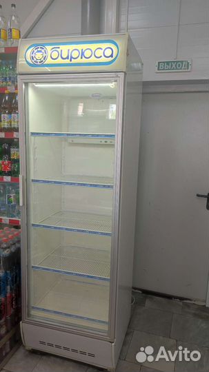 Холодильник витрина большой