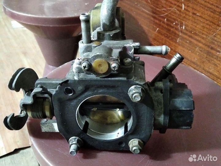 Дросельная заслонка на toyota Celica T18