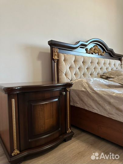 Спальный гарнитур