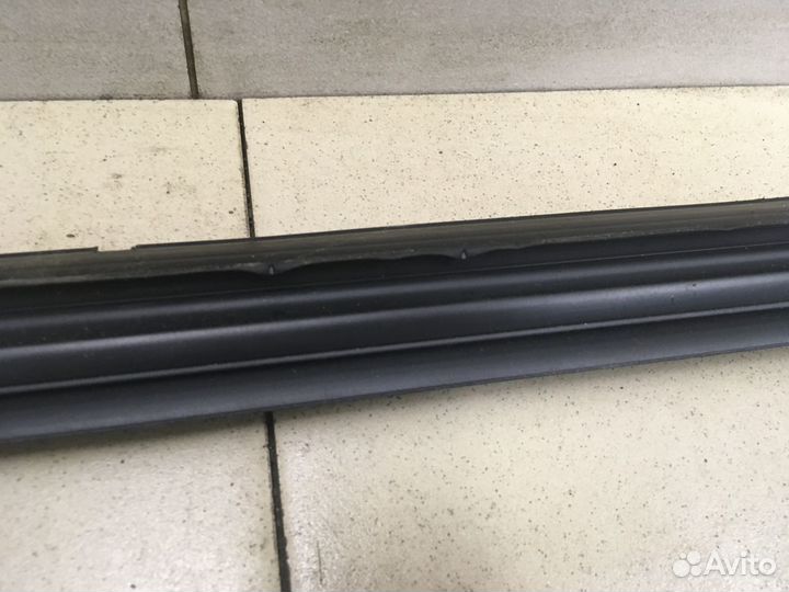 Накладка стекла заднего правого Lancer (CX,CY) 200