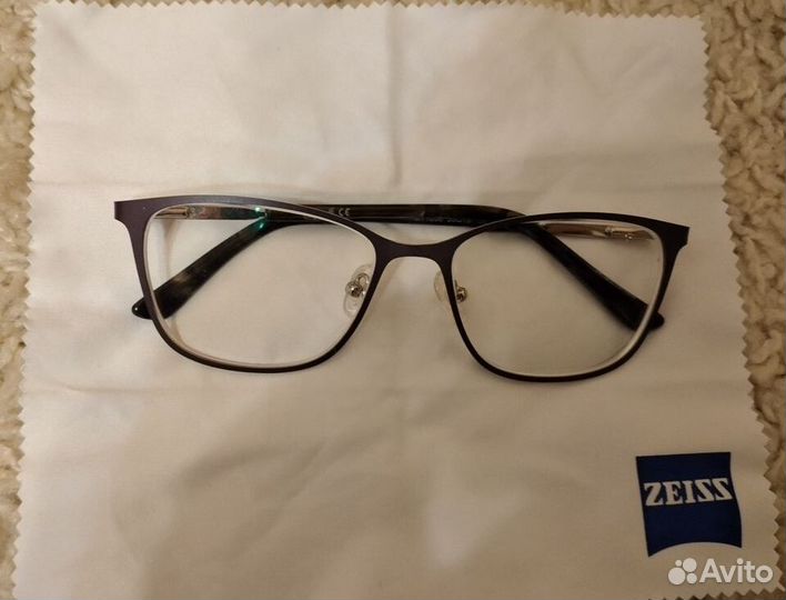 Очки новые с линзами Carl Zeiss на -2,5 и -3,0