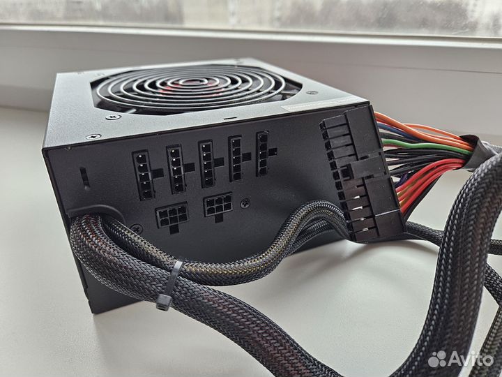 Блок питания Corsair hx620w