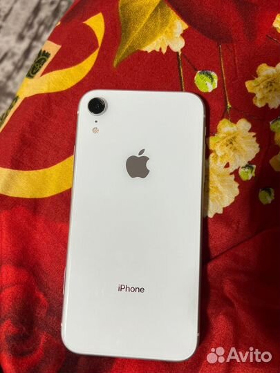 iPhone Xr, 64 ГБ