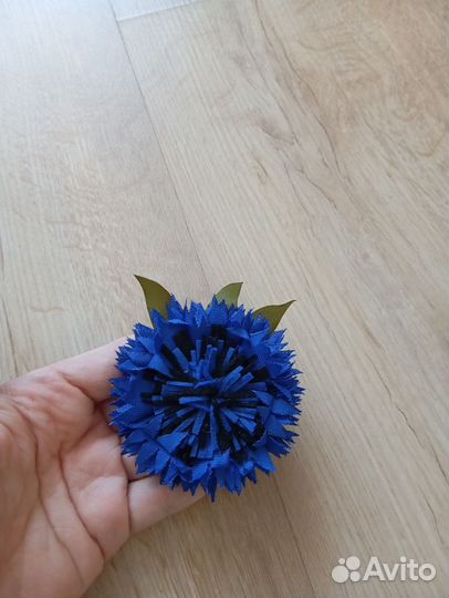 Брошь цветок василек