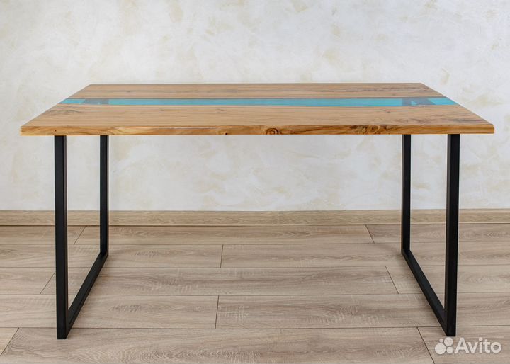 Стол из слэба и эпоксидной смолы «Река» 1,4 м