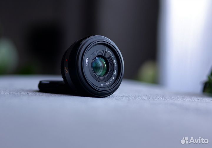 Panasonic 20 mm 1.7