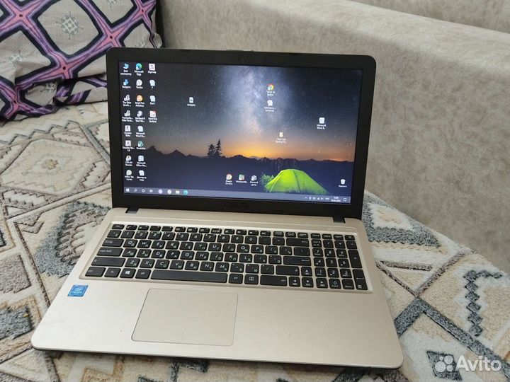 Ноутбук asus