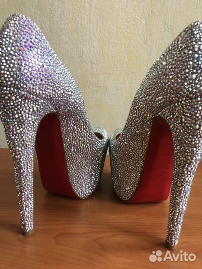 Туфли Christian Louboutin Daffodile Swarovski ориг