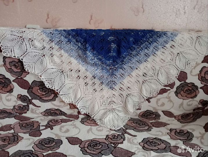 Пуховый платок шаль