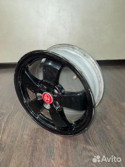 Оригинальные диски на toyota prius