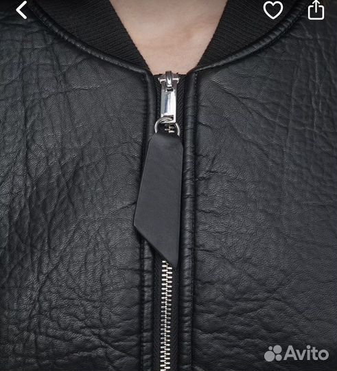 Бомбер утепленный женский