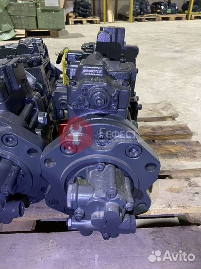 Основной насос New Holland E215B YN10V00043F1