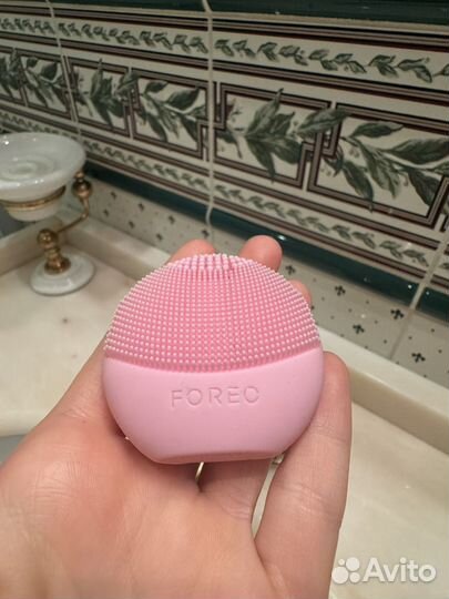 Щетка массажер foreo