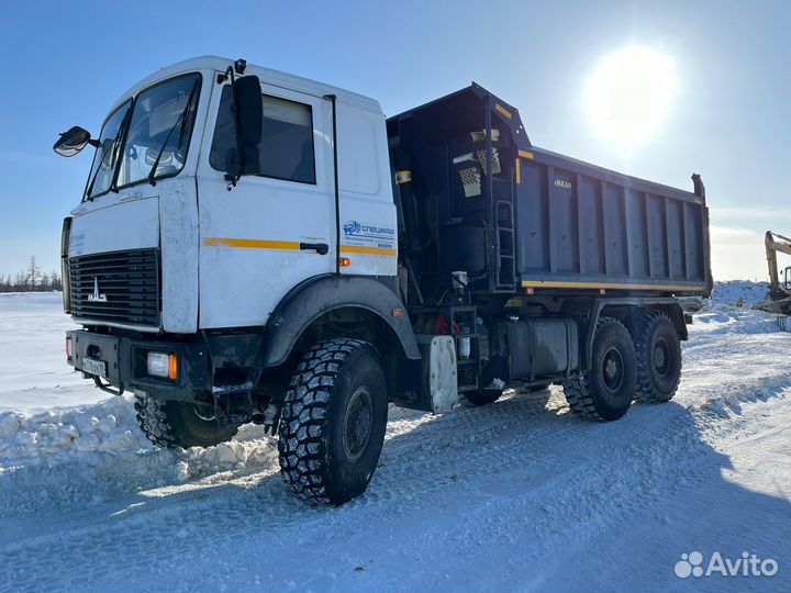 Водитель самосвала категории с