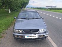 Volkswagen Passat 2.0 AT, 1993, битый, 508 000 км, с пробегом, цена 160 000 руб.