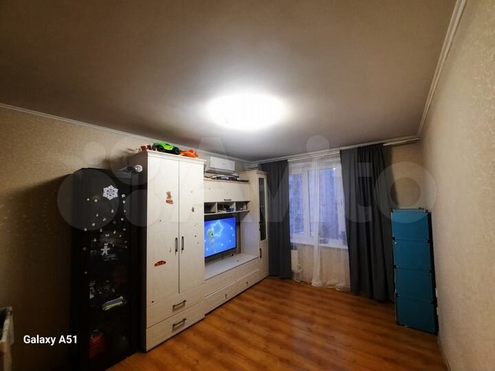 2-к. квартира, 44 м², 9/9 эт.