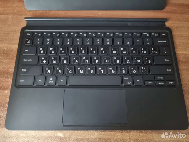 Чехол с клавиатурой Samsung Galaxy Tab S8+ и S7+