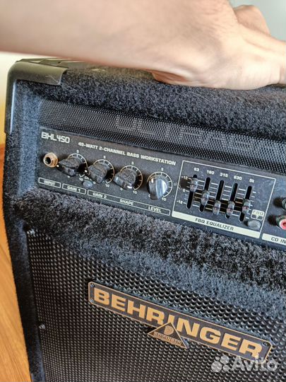 Басовый комбоусилитель Behringer BXL 450