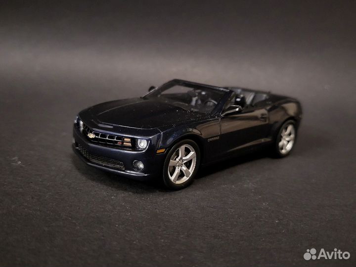 1 43 Chevrolet Camaro 2011 Convertible