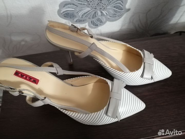 Босоножки женские 37 размер